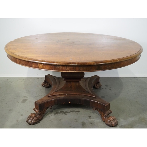 546 - Mahogany centre table with 4 claw feet H29