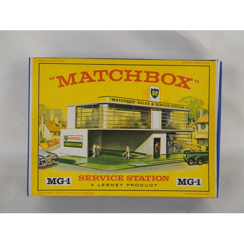 156 - Lesney Matchbox service station model in box