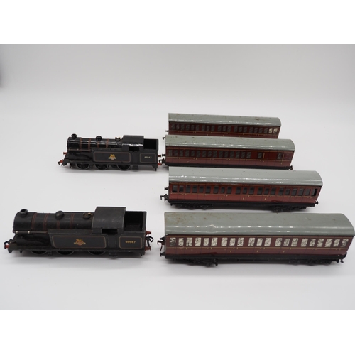 9 - Hornby Meccano 69567 locomotive with 2 carriages - 2