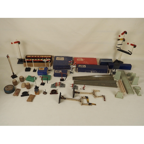 57 - Hornby carriages, level crossing, footbridge, signal towers and other OO gauge railways accessories