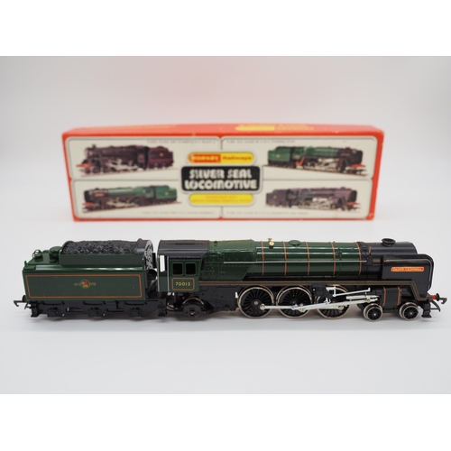 111 - Hornby R.552 BR 4-6-2 'Oliver Cromwell' Silver Seal OO gauge locomotive and tender in box