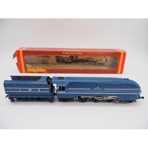 130 - Hornby R.685 LMS 4-6-2 'Coronation' Class 7P OO gauge locomotive in box