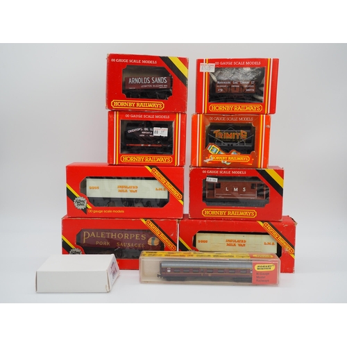 141 - Assorted Hornby OO gauge wagons to include Arnolds Sands, Palethorpes pork sausages, etc.