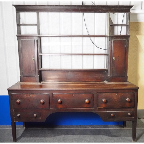 539 - Georgian Shropshire dresser in oak H83