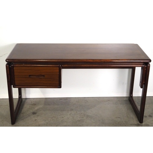 597 - Mid century Danish desk in rosewood H27