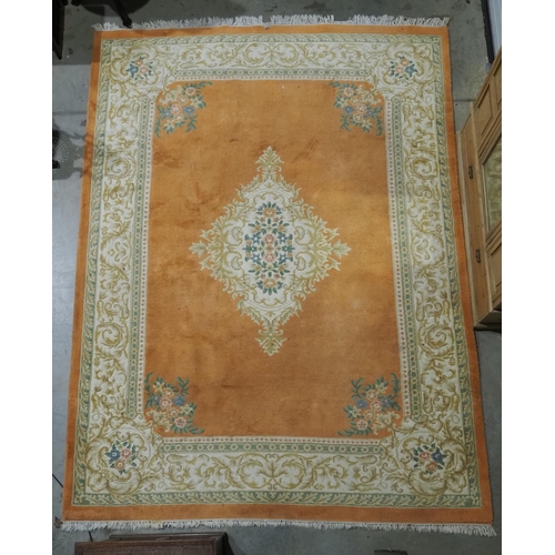 490 - Floral wool rug 144