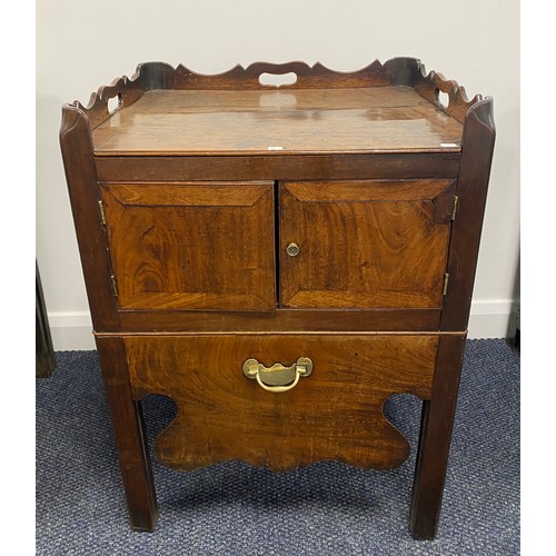 514 - Georgian converted commode with tray top in mahogany and with brass handles.  H31