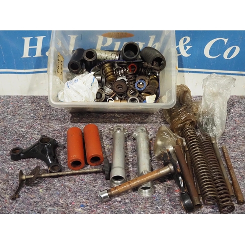105 - AMC fork shrouds, yokes, main springs and other fork parts