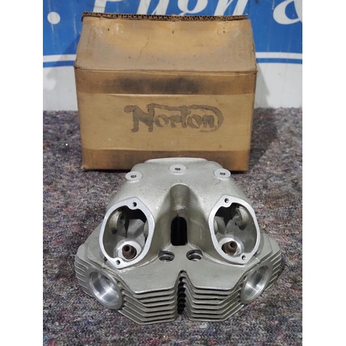 260 - Norton 064097 cylinder head, in original box, NOS