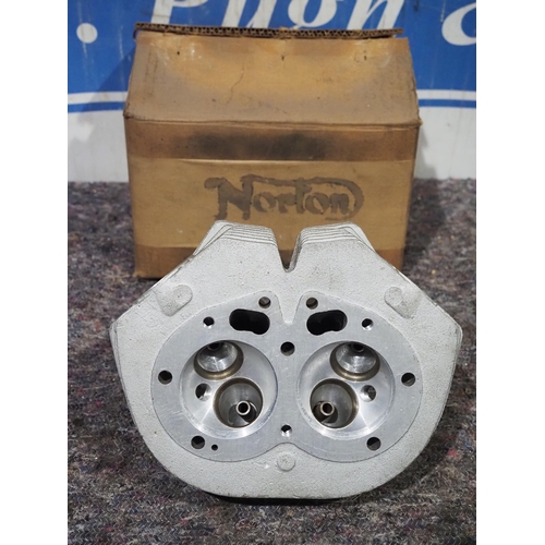 260 - Norton 064097 cylinder head, in original box, NOS