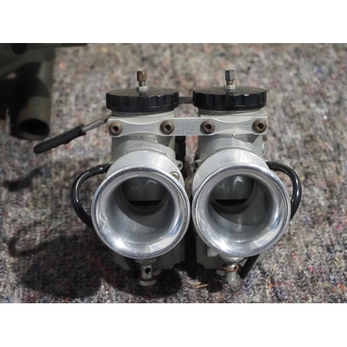 267 - Norton Commando engine parts with Amal r2036 300 carburettors, no. 330187