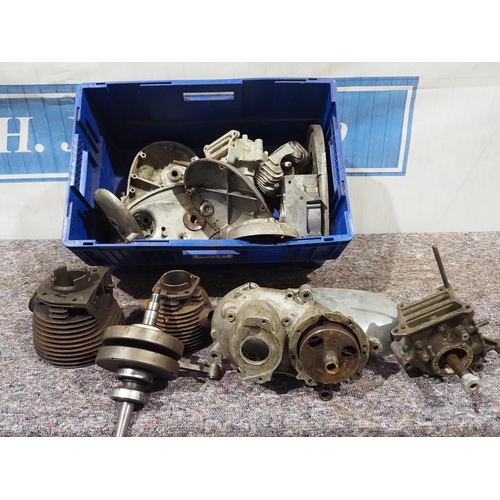 365 - Assorted Villiers engine cases, cranks, barrels etc