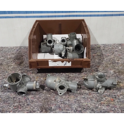 367 - Amal 626 concentric carburettor parts and assorted Amal monobloc carburettor parts