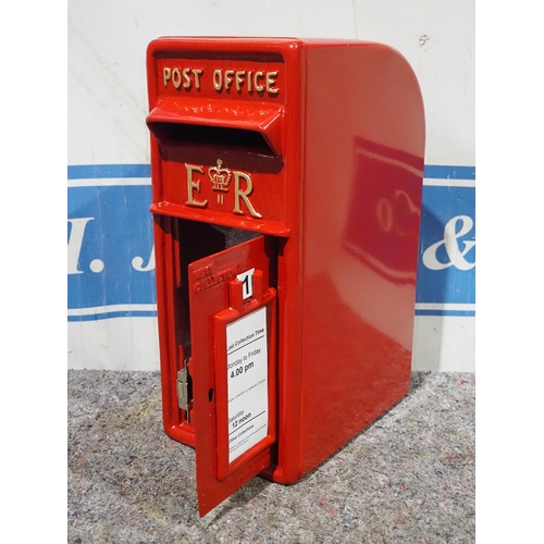 461 - Post box 22