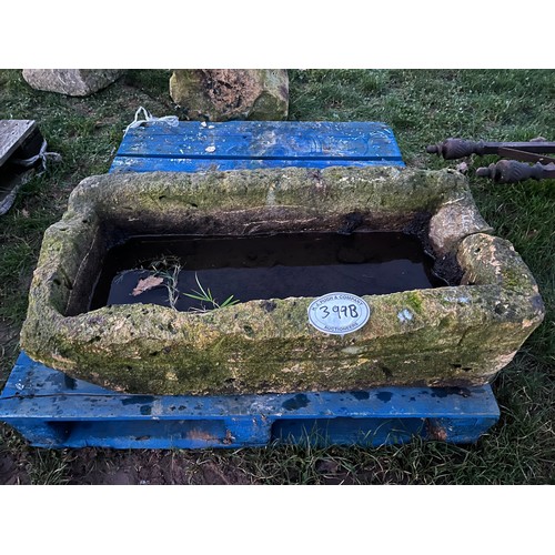 399B - Stone trough 36 x 18