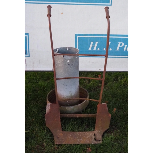 407 - Sack truck and poultry feeder