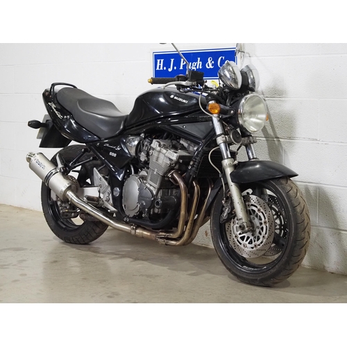 1001 - Suzuki Bandit S 600 motorcycle. 2005. 600cc. 
Runs and rides. 
Reg. BX05 JVA. V5 and key.