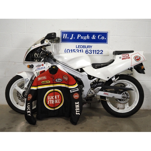 1006 - Suzuki RG 125 motorcycle. 1994. 124cc. 
Runs and rides. Last regularly ridden in 2022 so may require... 