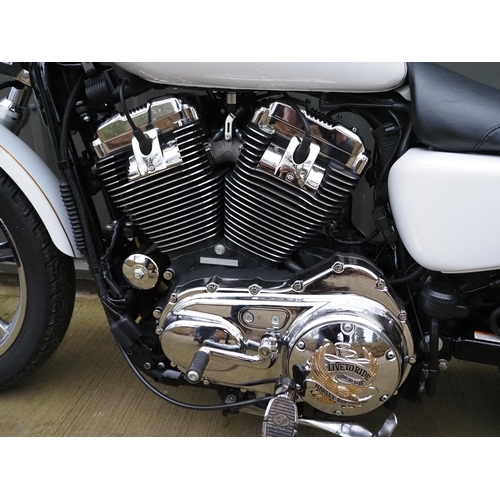 932 - Harley Davidson XL 1200 motorcycle. 2008. 1199cc
Frame No. 5HD1CX3118K430135
Engine No. CX38430135
E... 