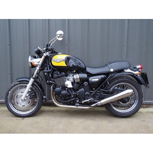 938 - Triumph Thunderbird Sport motorcycle. 885cc. 2003.
Frame No. SMTTC398RM4188027
Engine No. 068493
Las... 