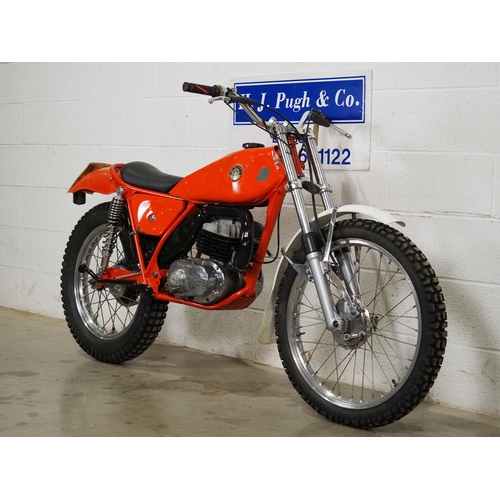 976 - Bultaco Sherpa 325 trials bike. 1976. 325cc. 
Frame No. 15902113
Engine No. 15902113
Runs and rides.... 