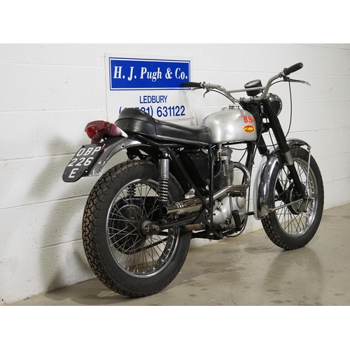 997 - BSA B44B Victor EA motorcycle. 1967. 441cc. 
Frame No. B44EA2272
Engine No. B44EA2272
Runs and rides... 