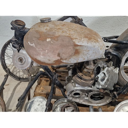 726 - Triumph T100R motorcycle project. 1967. 500cc. 
Frame No. T100R H56213
No engine numbers present.
Re... 