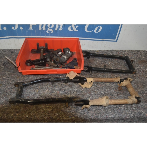 500 - BSA C15 and Victor swinging arms and other spares
