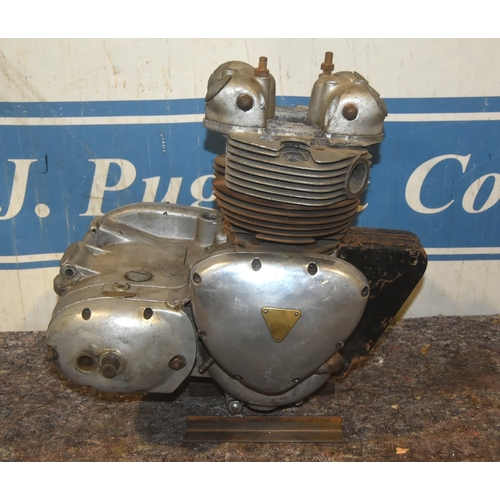 507 - Triumph T100 Unit engine with crankshaft, cam, rockers. No pistons, con rods or gearbox