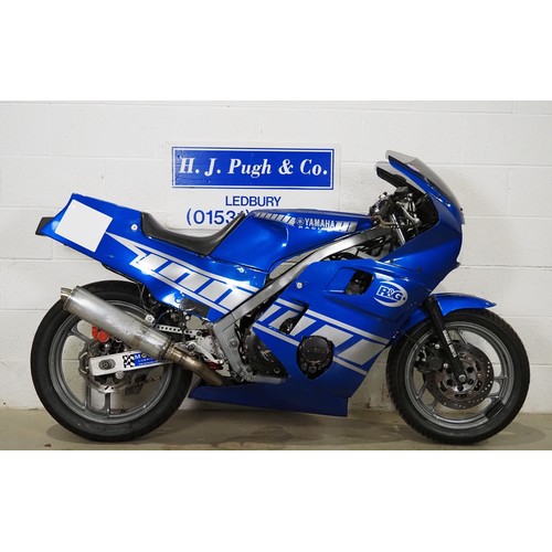 1009 - Yamaha FZ600 race bike. 1987. 598cc. 
Frame No. 2HW001740
Runs and rides. Comes with history includi... 