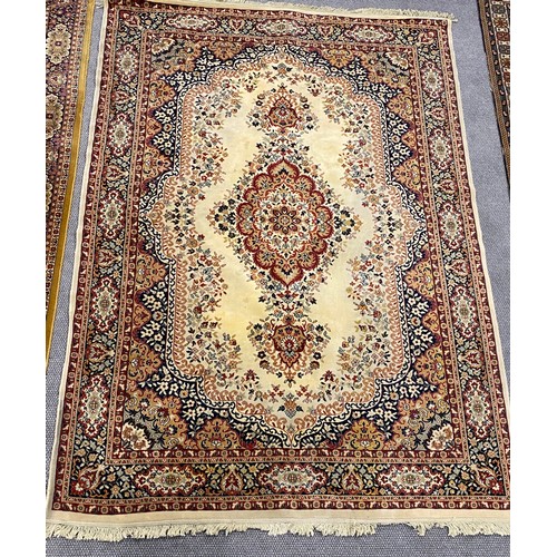 404B - Persian style wool rug 116