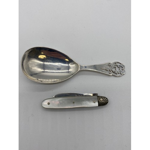 414 - Silver fruit knife and silver caddy spoon