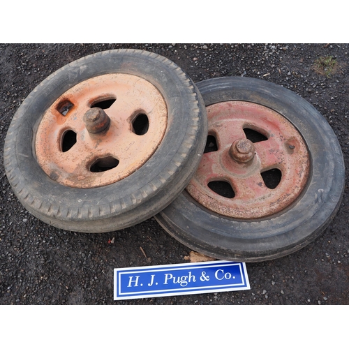 24 - Fordson front wheels and tyres 6.00-19 - 2