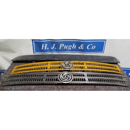 73 - Leyland lorry grilles and tinwork