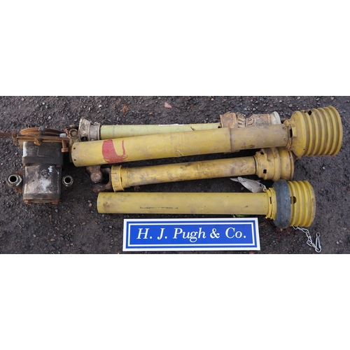9 - PTO shafts, covers and pump