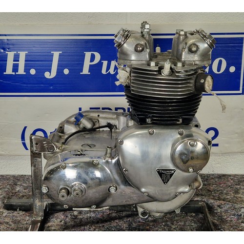 418 - Triumph T100R engine. Had complete overhaul including STD crank, new STD pistons, clutch plates, pri... 