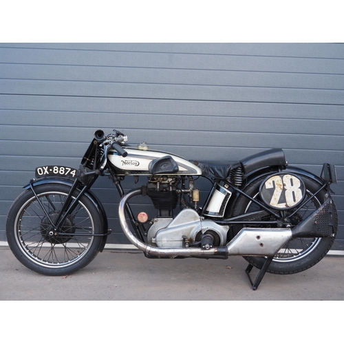 822 - Norton model CS1 motorcycle. 1928. 499cc.
Frame No. 30372
Engine No. 37875
Runs and rides. This 1928... 