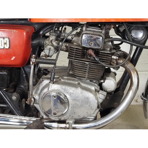 849 - Honda CB200 motorcycle. 1977. 198cc
Frame No. CB200-1055030
Engine turns over. Disc model.
Reg. XUX ... 