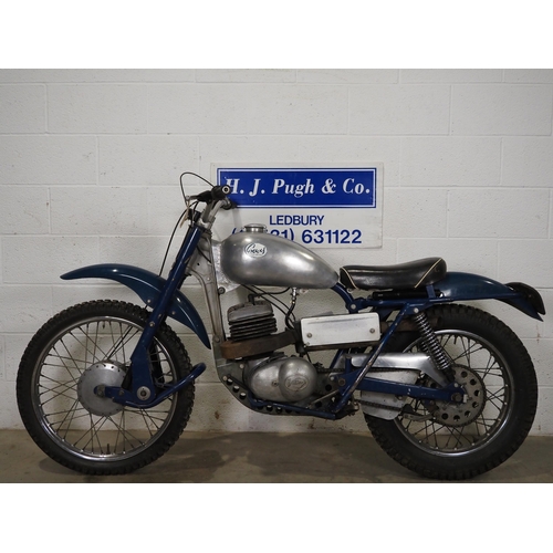 1023 - Greeves T.E.S Mk2 trials bike. 1965. 246cc
Frame No. 24TES476
Runs and rides. Fitted with original l... 