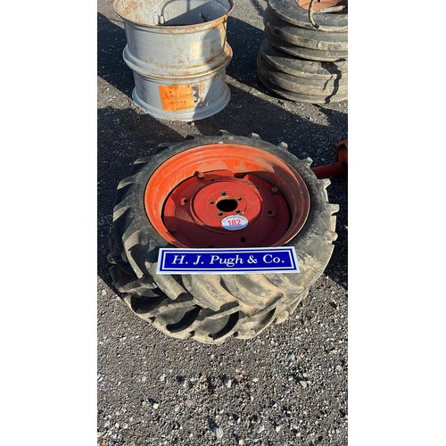 182 - Allis Chalmers B 8.00-24 Firestone tyres 90%