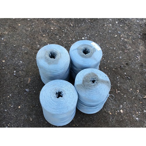 984 - Rolls of bale string - 4