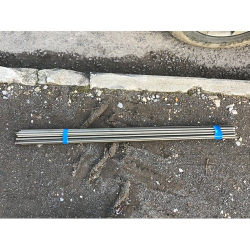 980 - Stainless steel stud rod