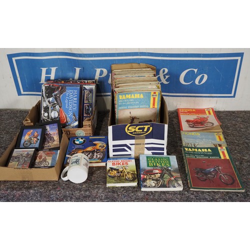 463 - Motorcycle Haynes manuals, hardback books etc