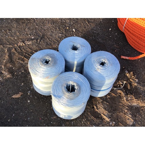 956 - Rolls of bale string - 4