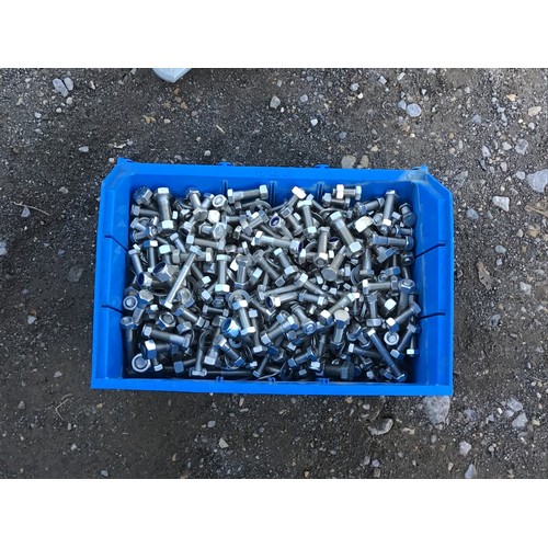 971 - Box of stainless steel nuts/bolts