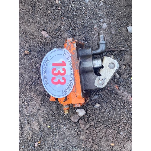 133 - Hydraulic pump for Allis Chalmers ED40