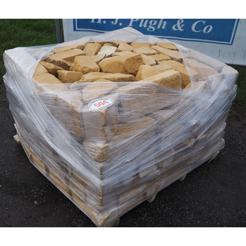 504 - Pallet of Cotswold stone bricks