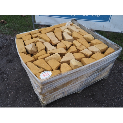 521 - Pallet of Cotswold stone bricks