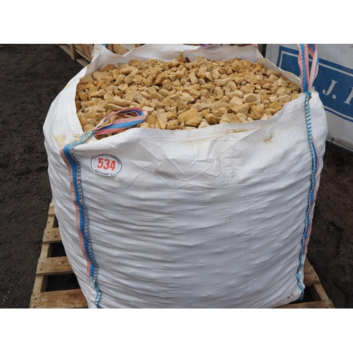 534 - Tote bag of Cotswold stone chippings