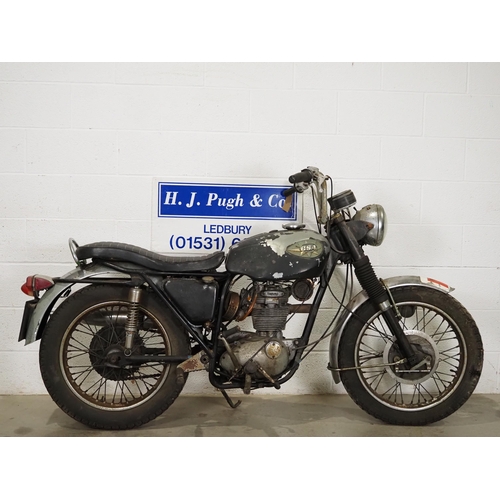 1042 - Triumph TR25W motorcycle. 1969/70.
Frame no. XD 0495 TR25W
Engine No. No engine number present
Engin... 